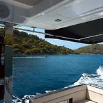 Luxury Yacht Stay